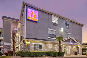 Studio 6 Dallas, TX - North - Richardson
