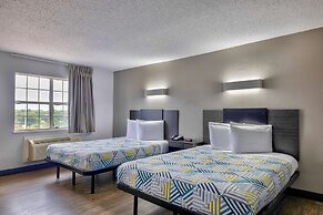 Studio 6 Dallas, TX - North - Richardson