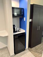 Holiday Inn Express And Suites Longview North by IHG