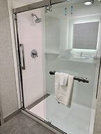 Holiday Inn Express And Suites Longview North by IHG