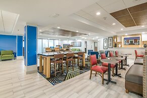 Holiday Inn Express And Suites Longview North by IHG