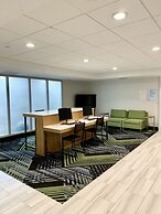 Holiday Inn Express And Suites Longview North by IHG