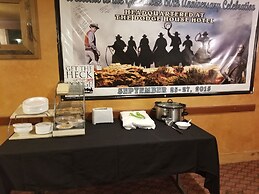 Dodge House Hotel & Convention Center