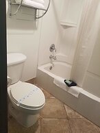 Dodge House Hotel & Convention Center