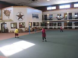 Dodge House Hotel & Convention Center