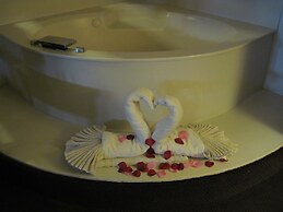 Dodge House Hotel & Convention Center