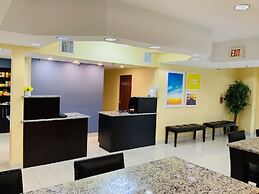 Days Inn & Suites by Wyndham Tampa/Raymond James Stadium
