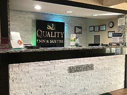 Quality Inn & Suites Middletown - Franklin