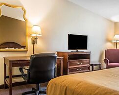 Quality Inn & Suites Middletown - Franklin