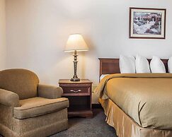 Quality Inn & Suites Middletown - Franklin