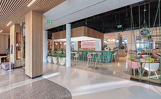 Holiday Inn Prague Congress Centre by IHG