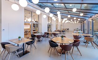 Holiday Inn Prague Congress Centre by IHG