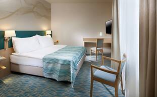 Holiday Inn Prague Congress Centre by IHG