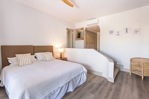 Blue Waters Resort & Spa