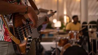 Blue Waters Resort & Spa