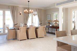 Blue Waters Resort & Spa