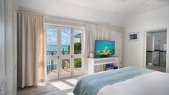 Blue Waters Resort & Spa