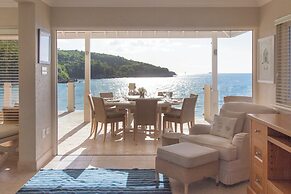 Blue Waters Resort & Spa