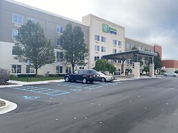 Holiday Inn Express Wixom by IHG