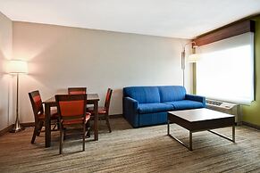 Holiday Inn Express Newport North - Middletown by IHG
