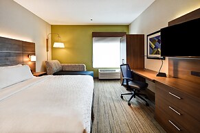 Holiday Inn Express Newport North - Middletown by IHG