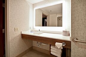 Holiday Inn Express Newport North - Middletown by IHG
