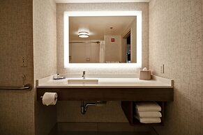 Holiday Inn Express Newport North - Middletown by IHG
