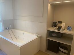 YOU & CO. J. Botánico Boutique Hotel