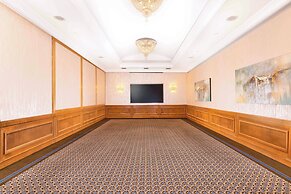 Gefinor Rotana
