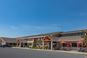 AmericInn by Wyndham Marshall