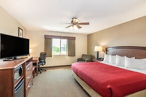 AmericInn by Wyndham Marshall