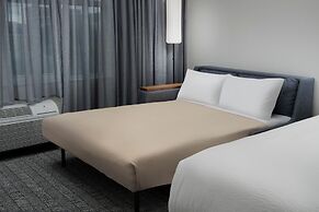 Courtyard by Marriott Savannah Downtown/Historic District