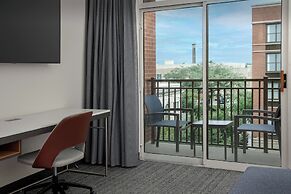 Courtyard by Marriott Savannah Downtown/Historic District