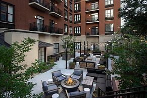 Courtyard by Marriott Savannah Downtown/Historic District