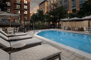 Courtyard by Marriott Savannah Downtown/Historic District
