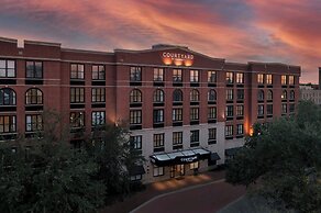 Courtyard by Marriott Savannah Downtown/Historic District