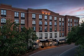 Courtyard by Marriott Savannah Downtown/Historic District