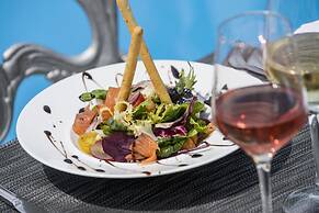 Salles Hotel Marina Portals