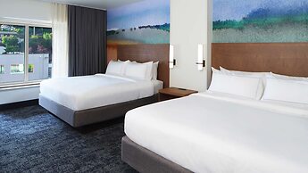 River's Edge Hotel Portland, Tapestry Collection by Hilton