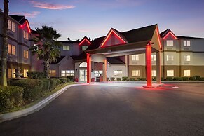 Red Roof Inn PLUS+ & Suites Savannah - I-95