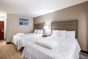 Red Roof Inn PLUS+ & Suites Savannah - I-95