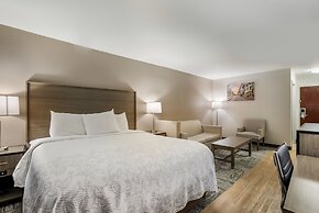 Red Roof Inn PLUS+ & Suites Savannah - I-95