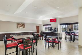Red Roof Inn PLUS+ & Suites Savannah - I-95