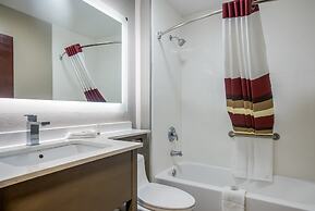 Red Roof Inn PLUS+ & Suites Savannah - I-95