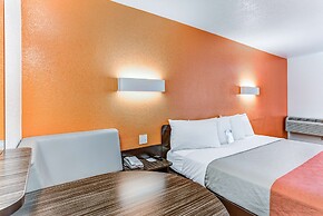 Motel 6 Portland, OR - Tigard West