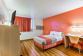 Motel 6 Portland, OR - Tigard West