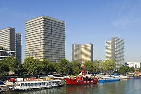 ibis Paris Défense Courbevoie