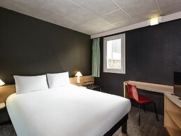 ibis Lannion Cote de Granit Rose