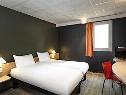 ibis Lannion Cote de Granit Rose