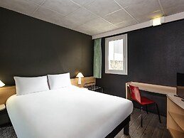 ibis Lannion Cote de Granit Rose